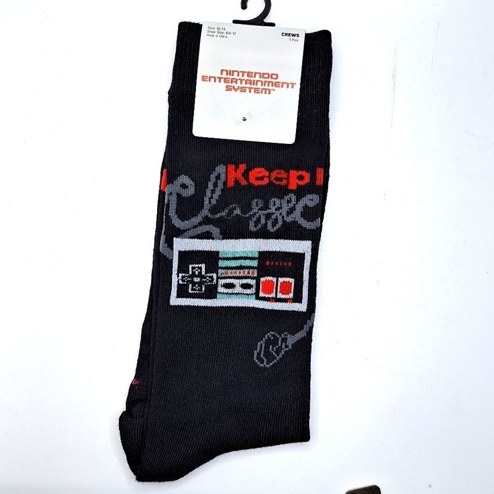 NINTENDO keep it classic gaming socks gamer accessory